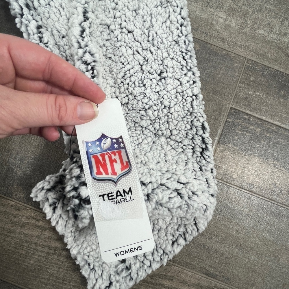 Bengals Women’s Pull On Sherpa - Picture 6 of 11
